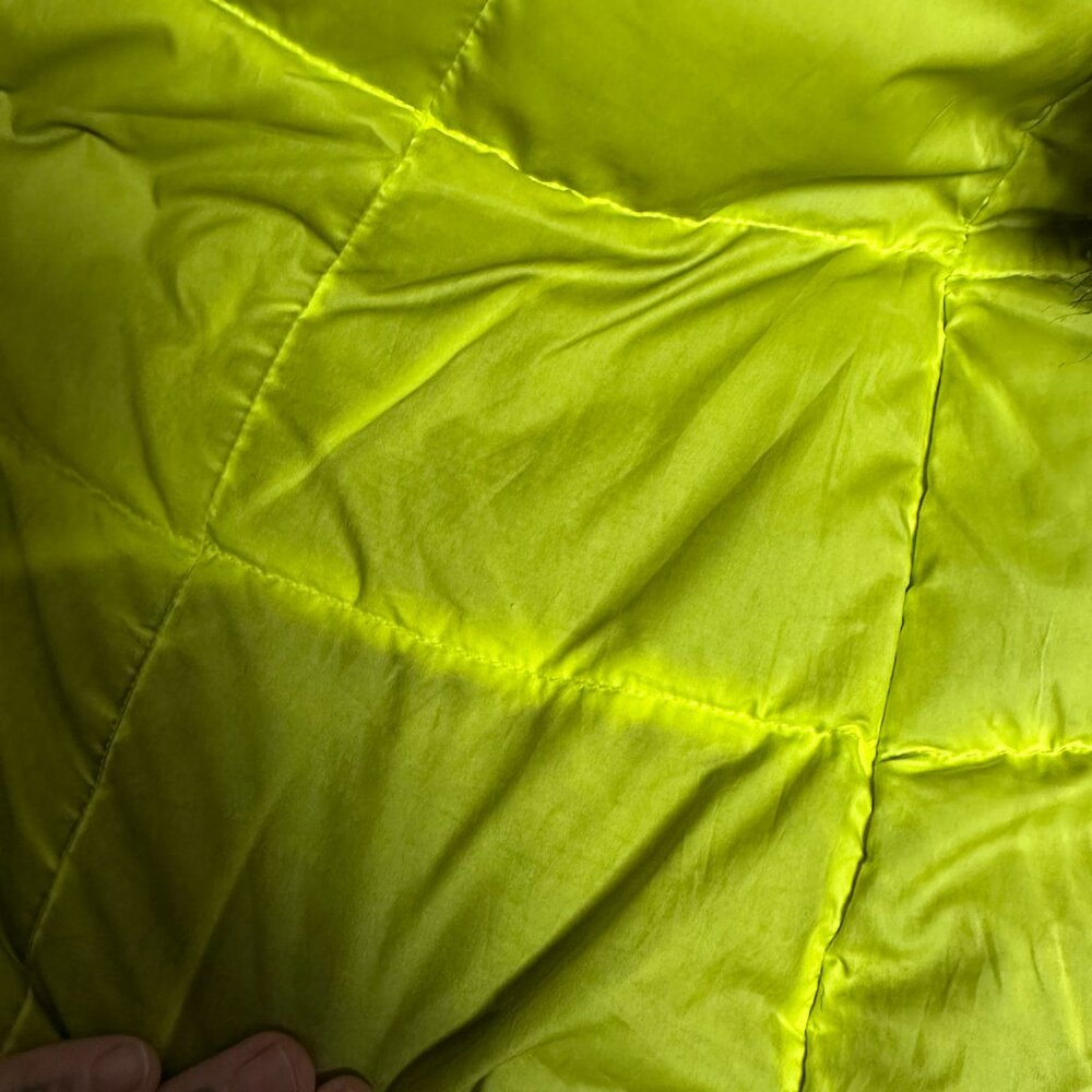 Women's North Face Parka - Olive Green - Size Medium - Super warm and cozy! - Picture 8 of 8